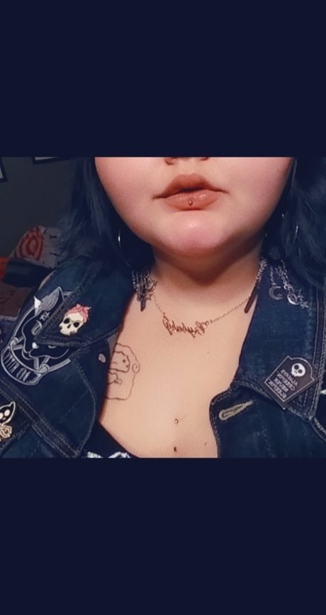 Belle Guzman naked star images