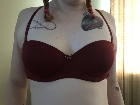 Mechanic Babe pornstar adult galleries