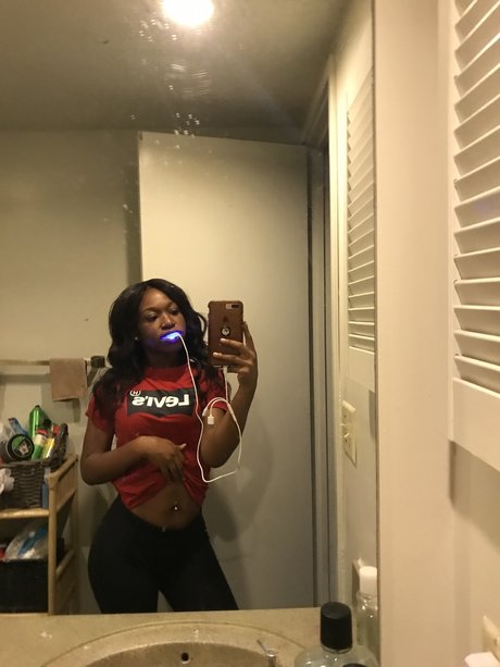 MeccaD model high quality photo