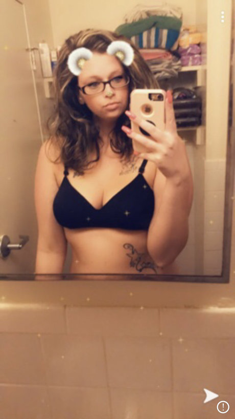 Miranda Dawn beautiful pornstar img