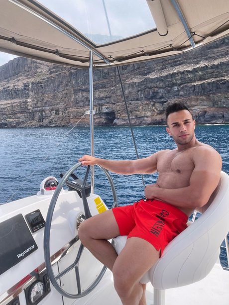 Max King nice actress pictures