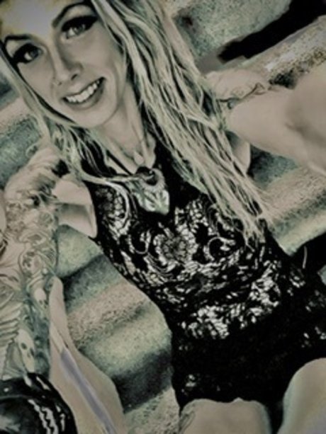 Metal Momma star exclusive archive