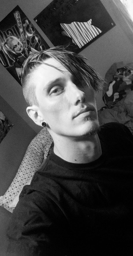 Metal Heathen star sexy photo