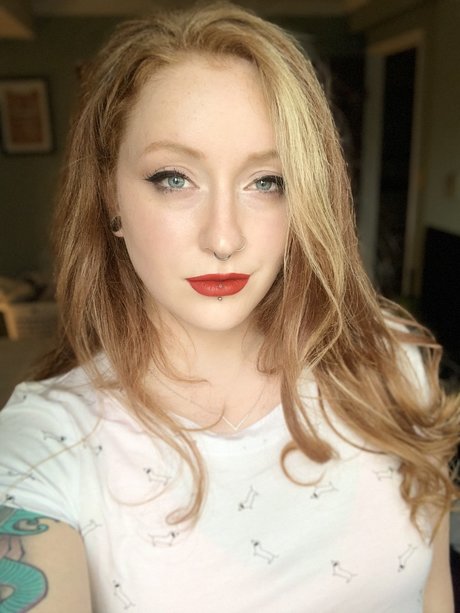 Mercy Mae best model pic