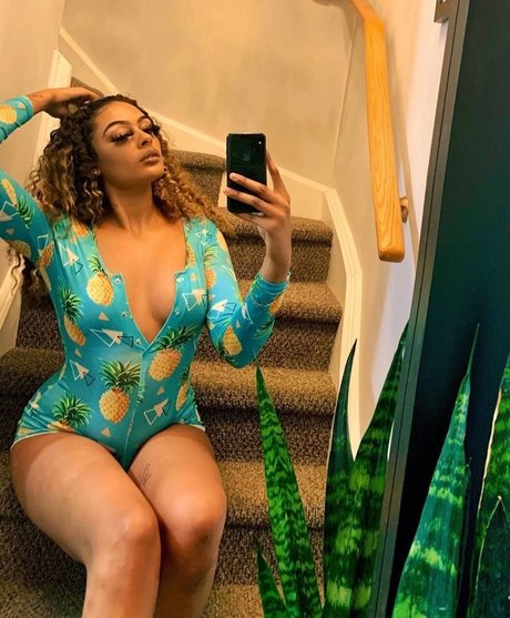 beautiful shemale onlyfans free xxx img