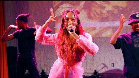 MEGAN SOO_ perfect model images