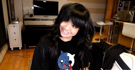 curvy muscle onlyfans naked photos