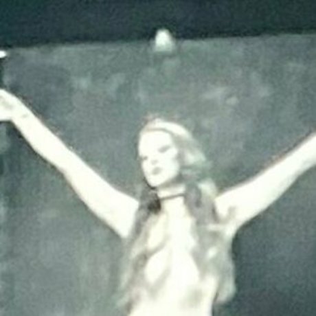 soniaharcourtxxx naked actress img