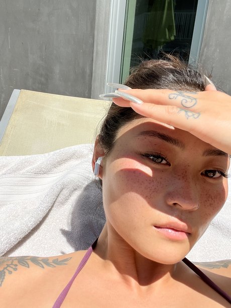 Mae Col beautiful star img