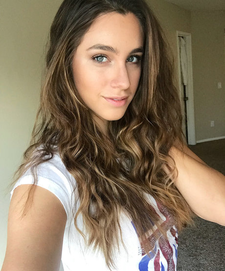 HayliNic star best pictures