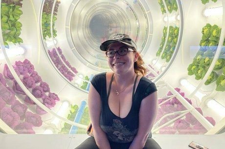 petite milf onlyfans hot naked gallery