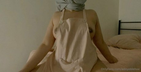 adoyeblehoe star nude photos