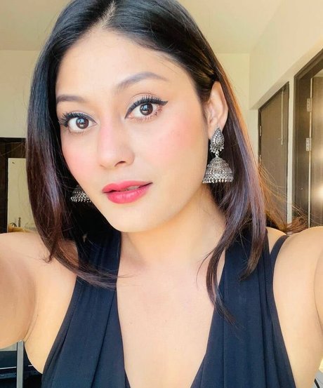 Real Goddessanna hd actress photos