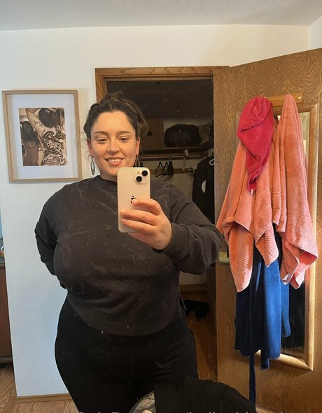 bellaabbondanza beautiful actress image