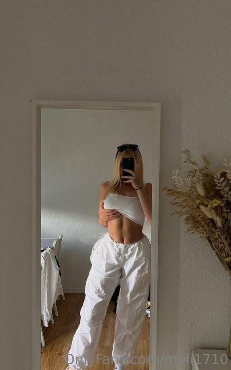 Meli 17 10 star hot photos