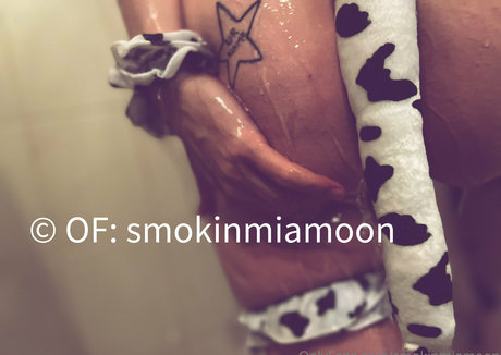 smokinmiamoon pornstar nude image