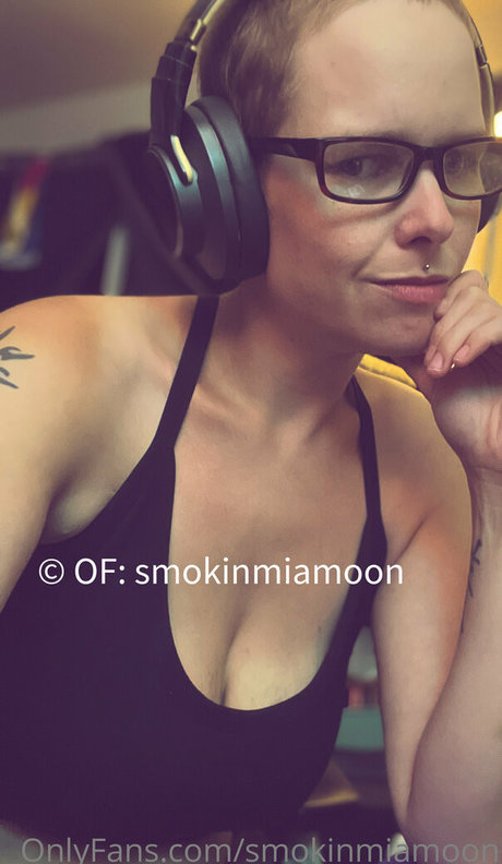 smokinmiamoon top pornstar picture