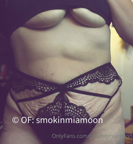 smokinmiamoon free model pictures