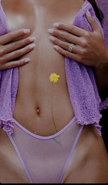 Anna Arevalo sexy actress pictures