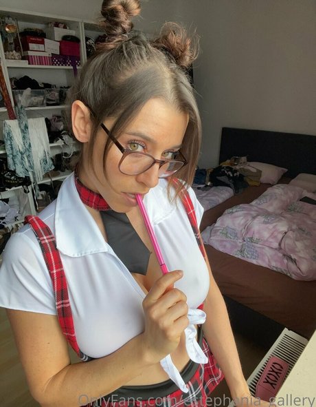 estephania gallery model nudes galleries