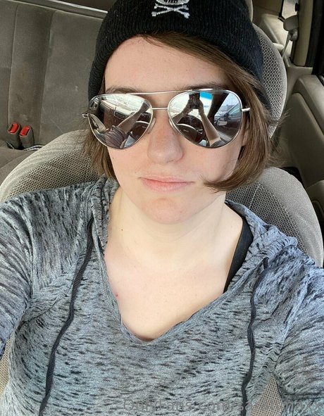 sarahmaxx erotic star photo