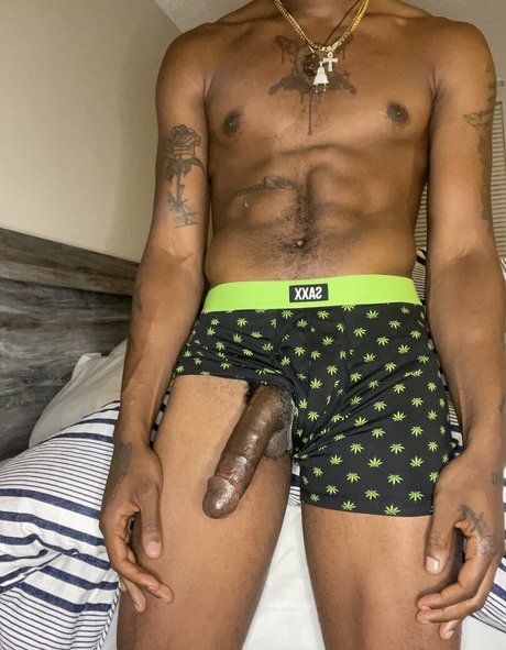 reqthfreak model pornographic images