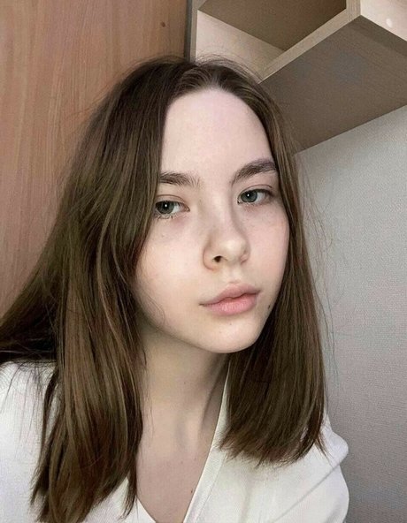 mirtaworld model erotic archive