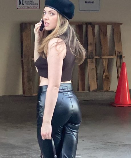 Madeleine Byrne nude star pic