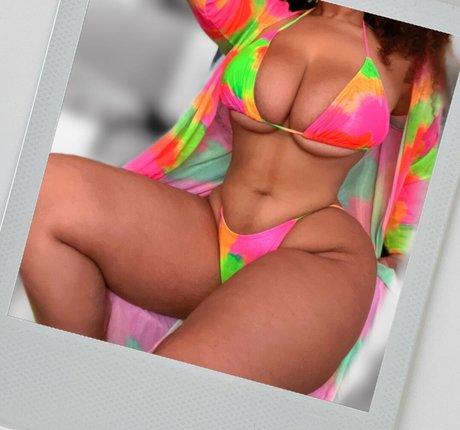 cute ladyboy onlyfans art nude photos