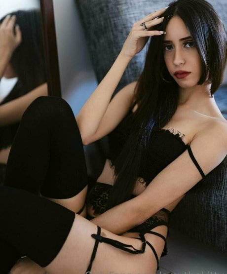 emythekitty model erotic picture