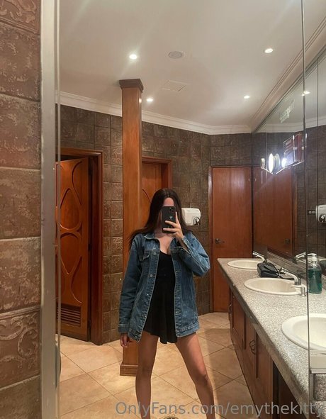 emythekitty star hd photos