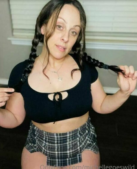michellegoeswild art pornstar img