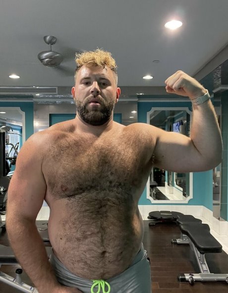 ste3evn naked actress pictures