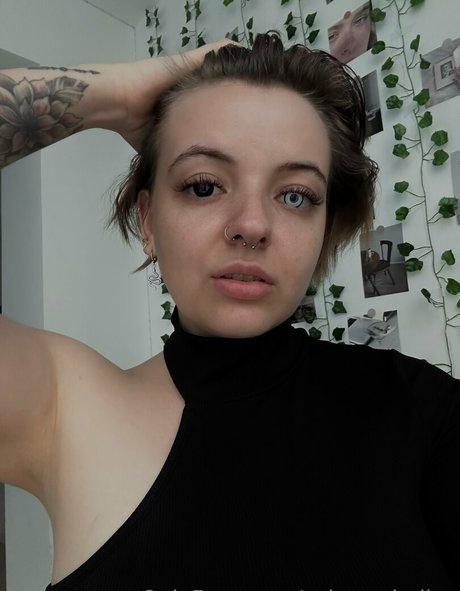 salems hailey model free photos