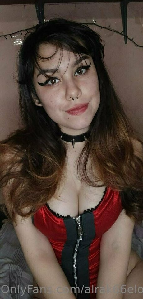 alrak66elocin erotic model picture