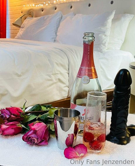 zendenjen69 adult model img