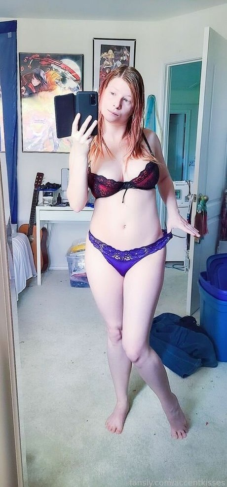 Accent Kisses nude actress pictures