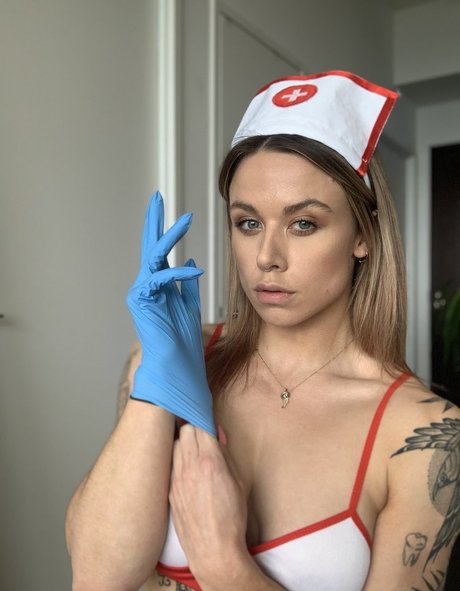 Oliviauncovered pornographic model pics