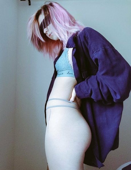 deadpagen erotic model galleries