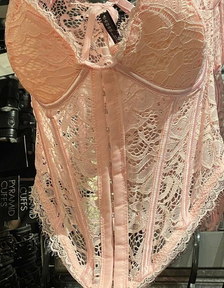 hellsingqueen666 exclusive actress image