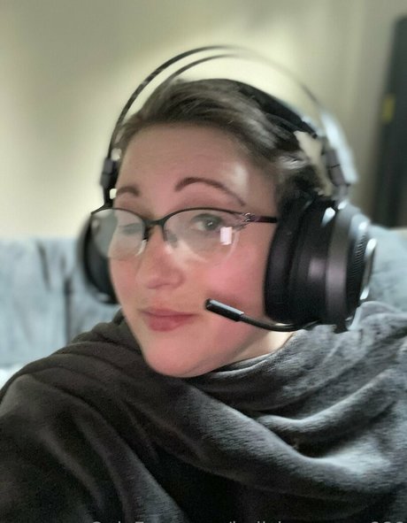 hellsingqueen666 pornstar sex photo