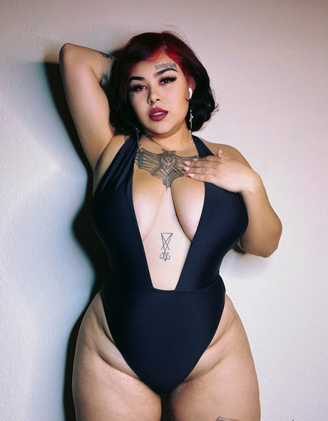 gore whore naked actress galleries