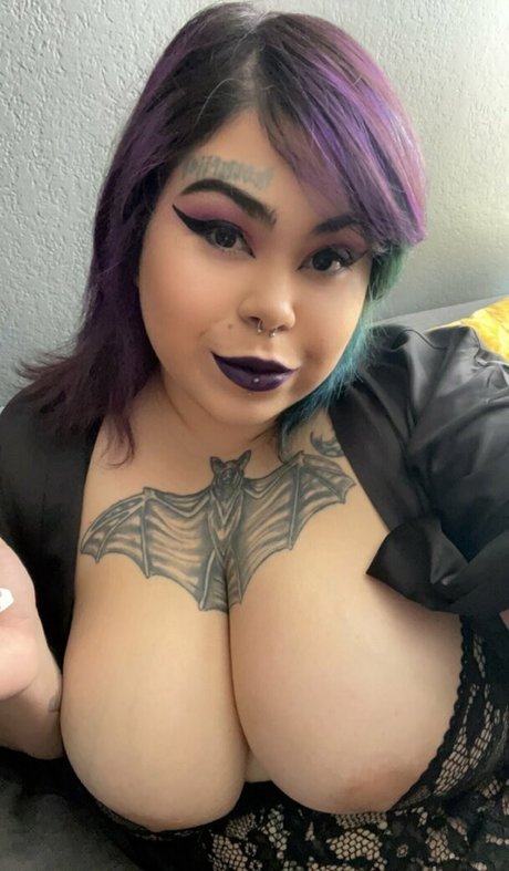 gore whore naked star pic