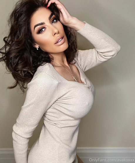 AvaKoxxx star hot pic
