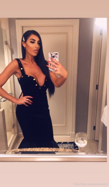 AvaKoxxx adult actress image