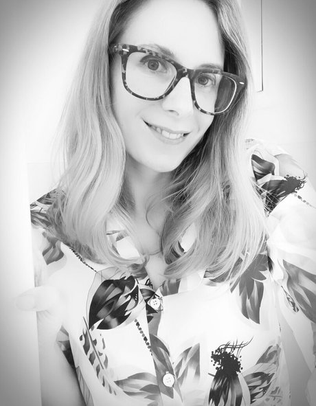 ellyedelweiss naked pornstar picture