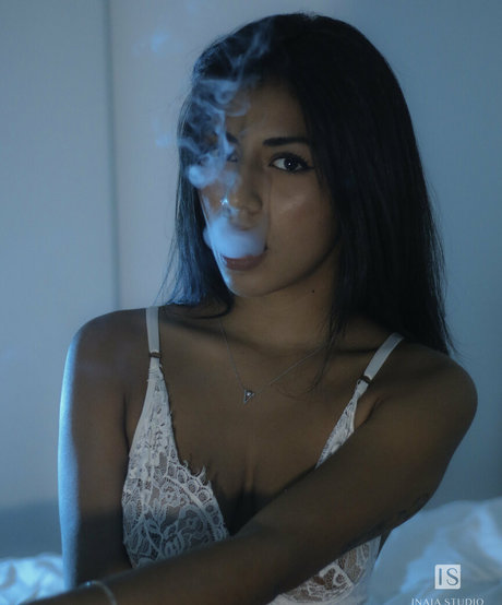 inaiagirls high quality actress photo