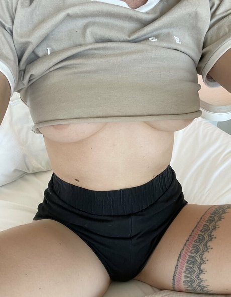 juliabach offi star naked pictures