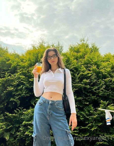 sofiaa2307 nude star photos