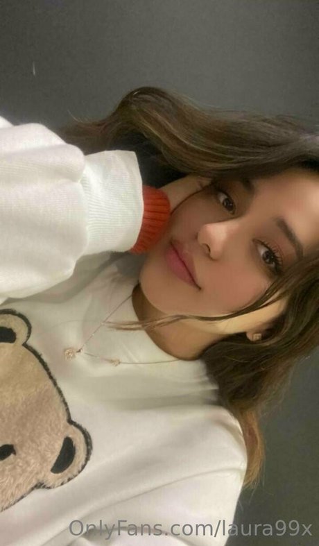 laura99x erotic star galleries